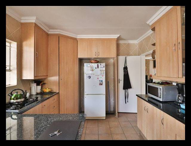 3 BEDROOM HOUSE FOR SALE IN BIRCHLEIGH